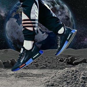 Adidas Nmd kids boots sneaker size 4